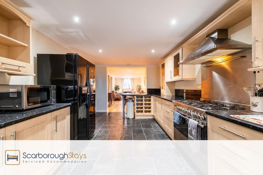 The Loft Apartment Scarborough Bagian luar foto