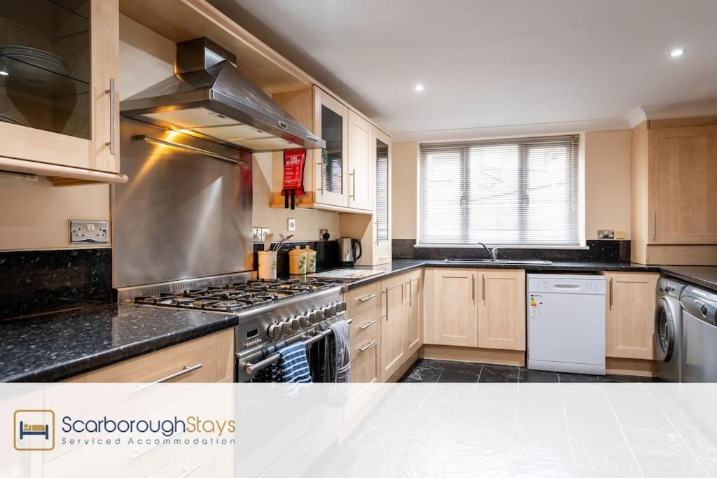 The Loft Apartment Scarborough Bagian luar foto