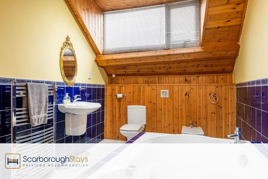 The Loft Apartment Scarborough Bagian luar foto
